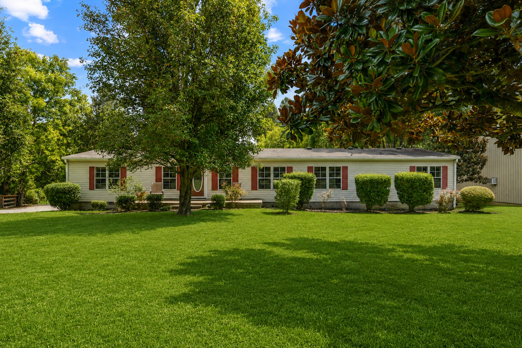 1356 Sam Johnson Road, Columbia, TN 38401 — photo 2