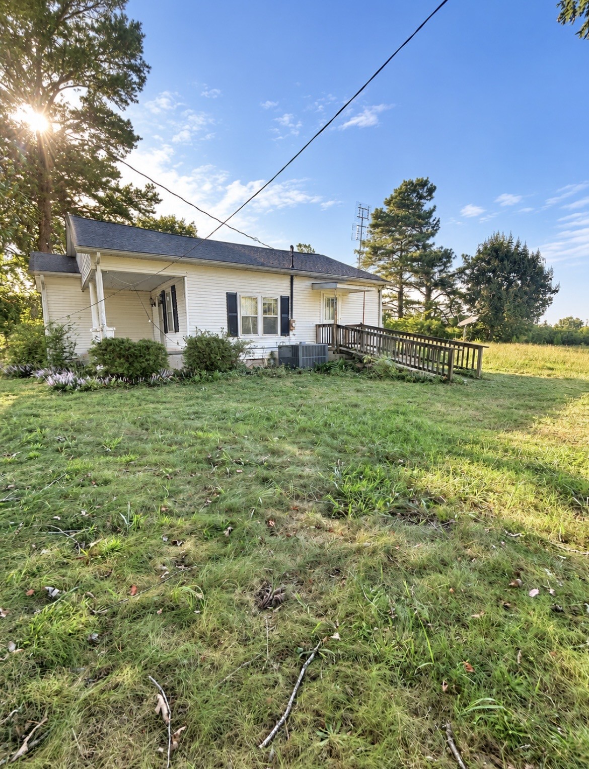 560 State Line Road, Loretto, TN 38469 — photo 2