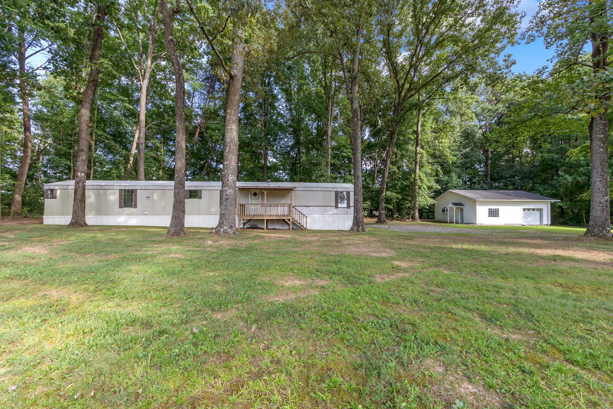 412 Weese Rd, SE — photo