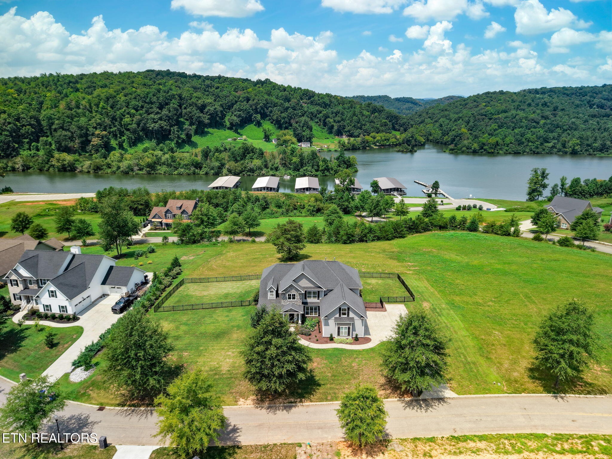 102 Pineberry West Road, Oak Ridge, TN 37830 — photo 2