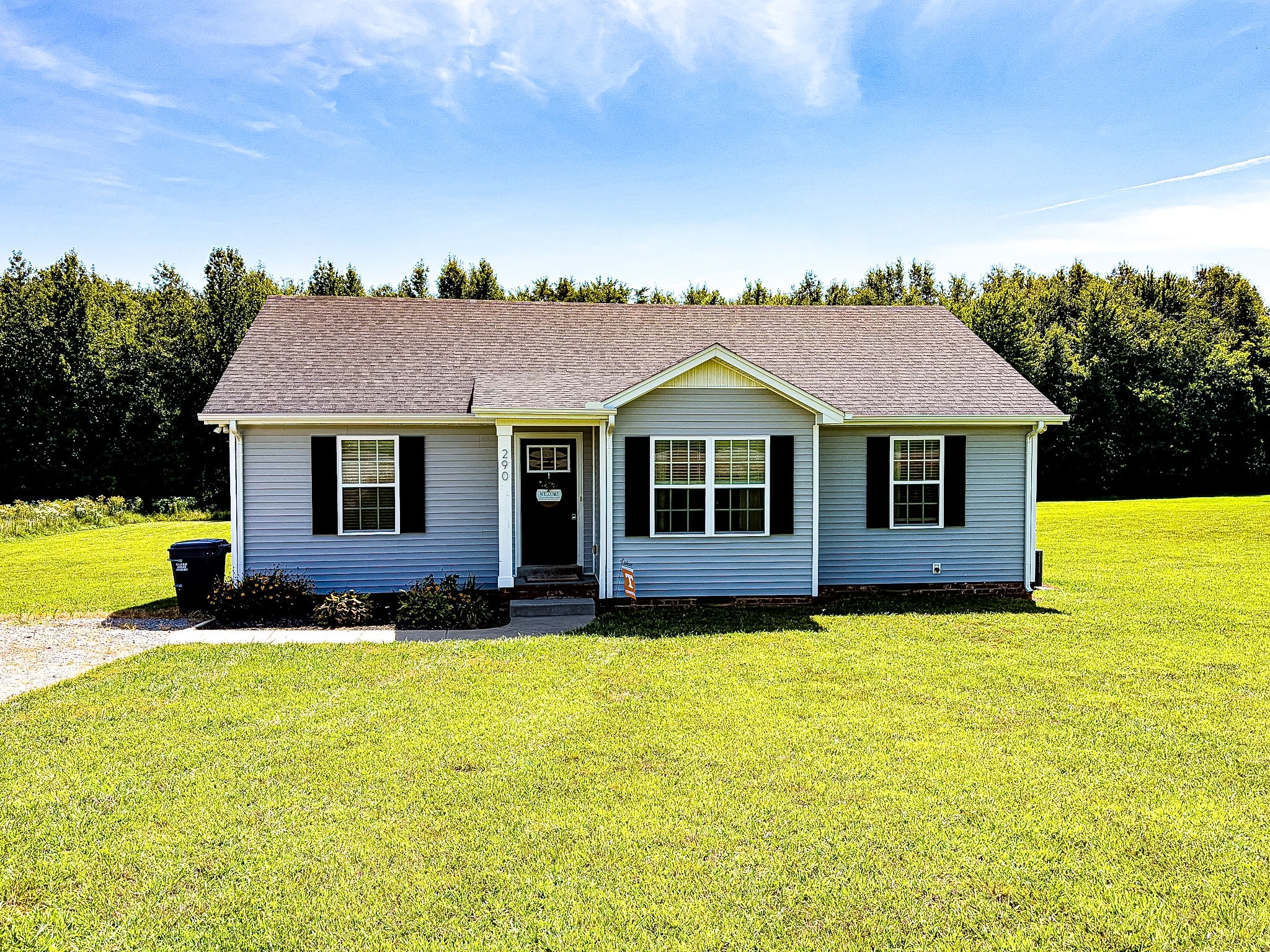 290 E Carter Rd — photo
