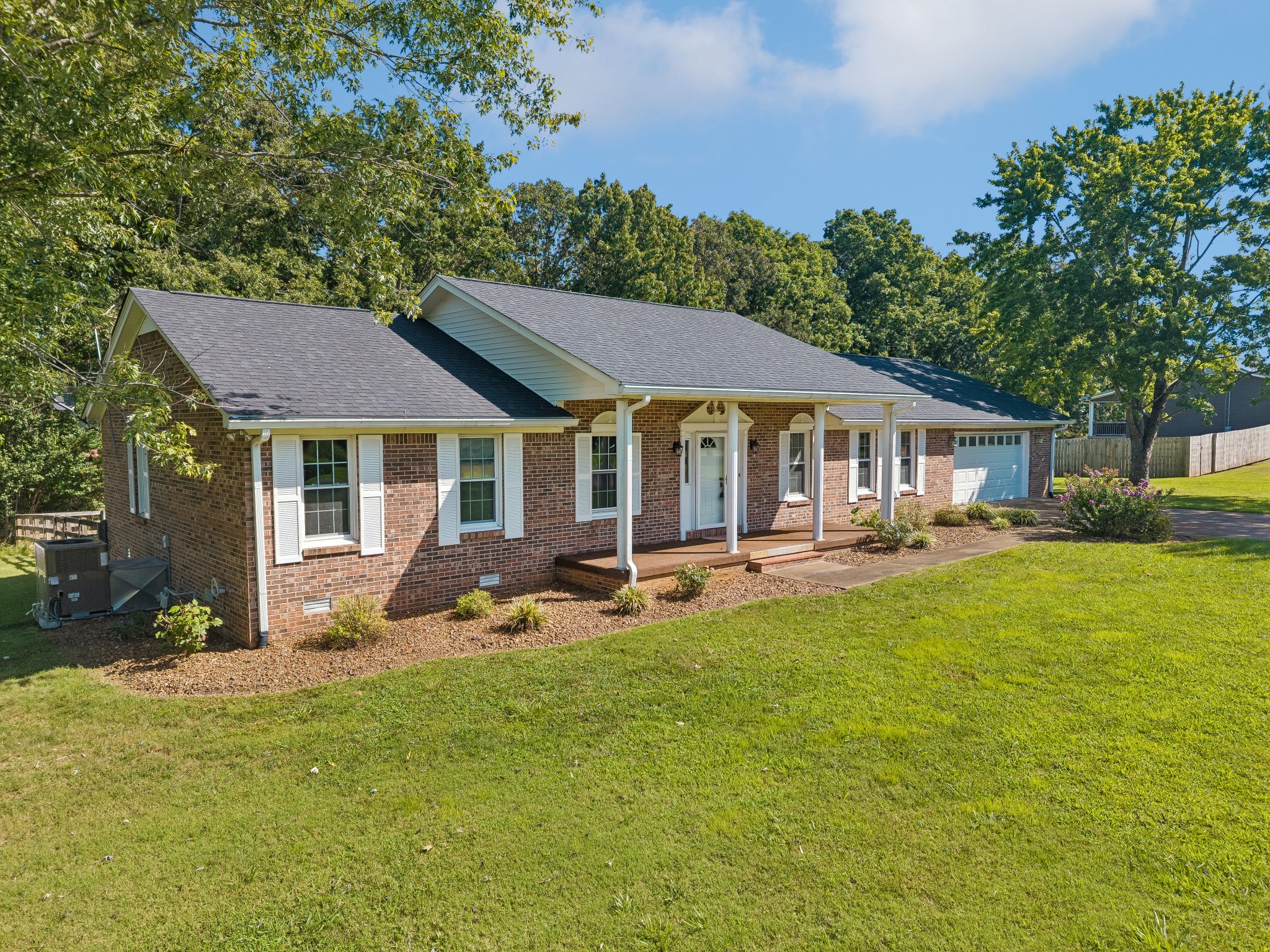 140 Ashley Marie Dr — photo