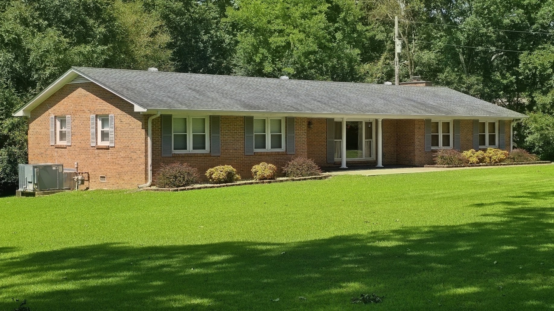 907 Asbury Dr — photo