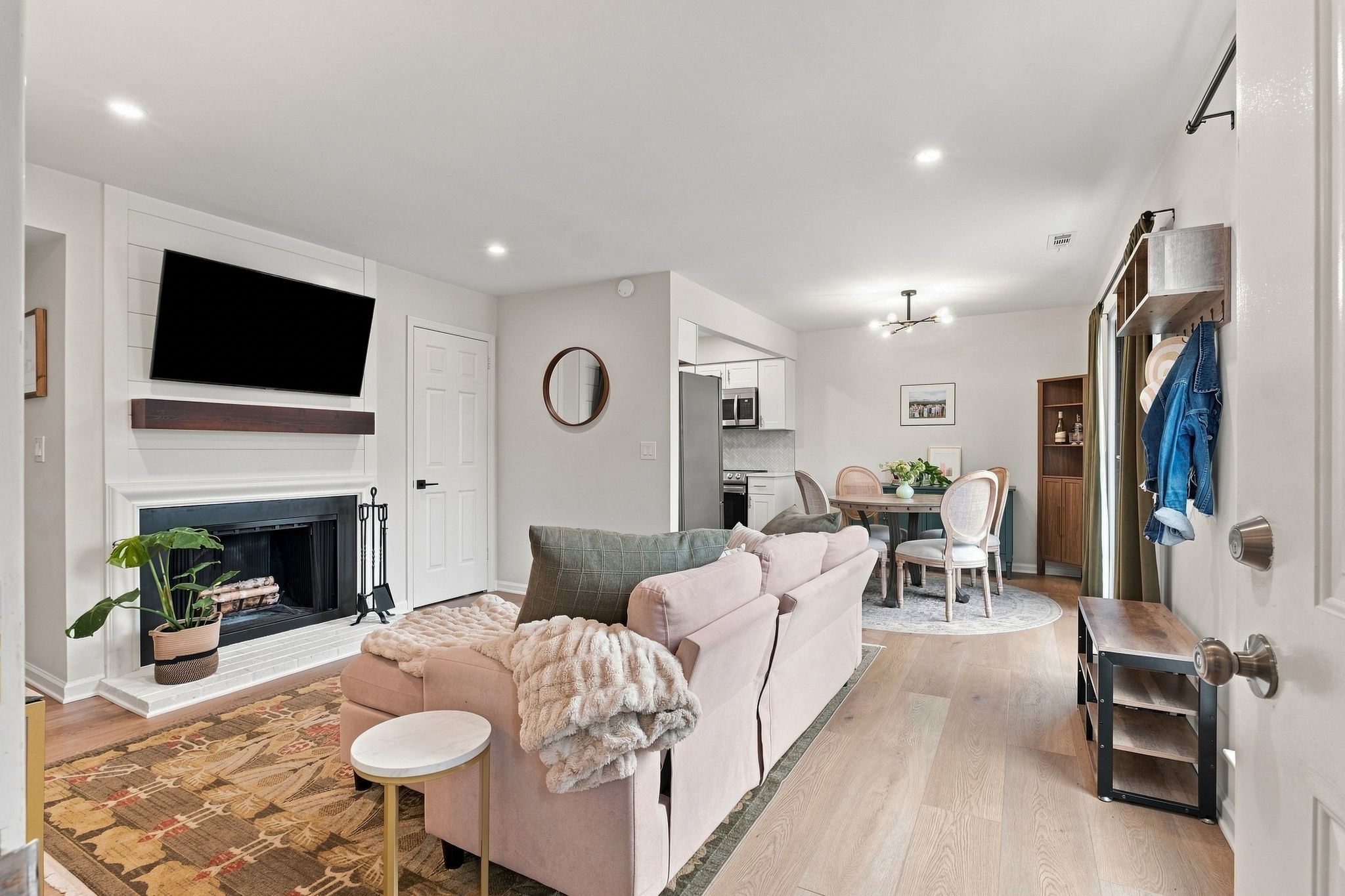 5858 Brentwood Trce — photo