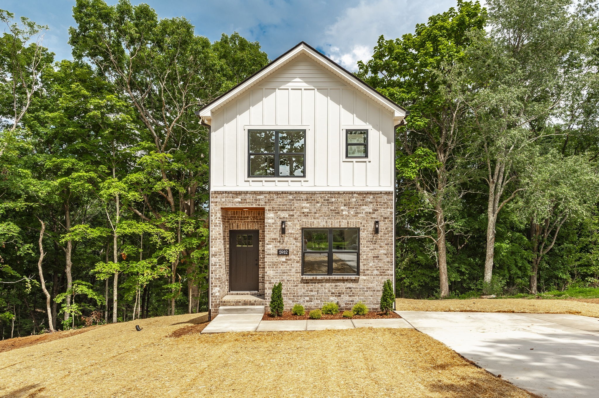 5982 Greer Rd — photo