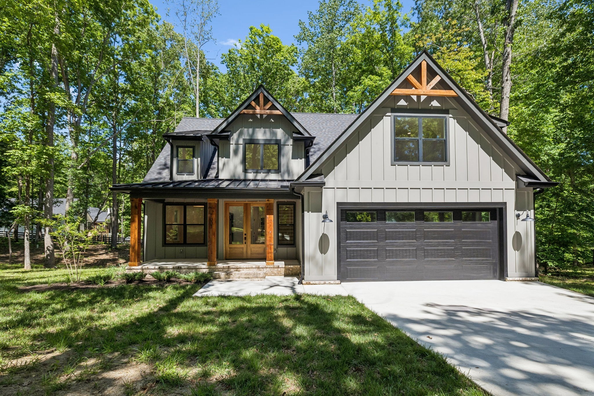 1007 Pheasant Ct — photo