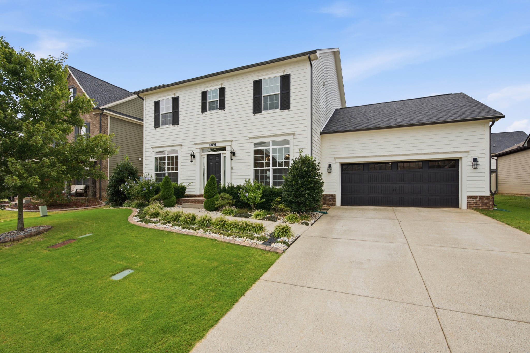 4747 Swanson Ln — photo
