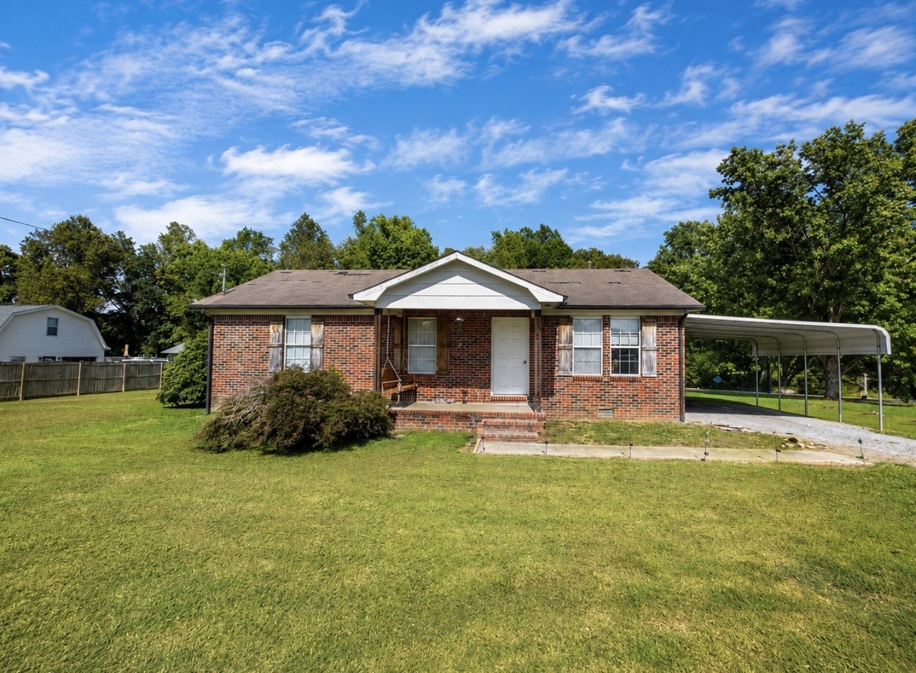 423 Eagle Creek Rd — photo