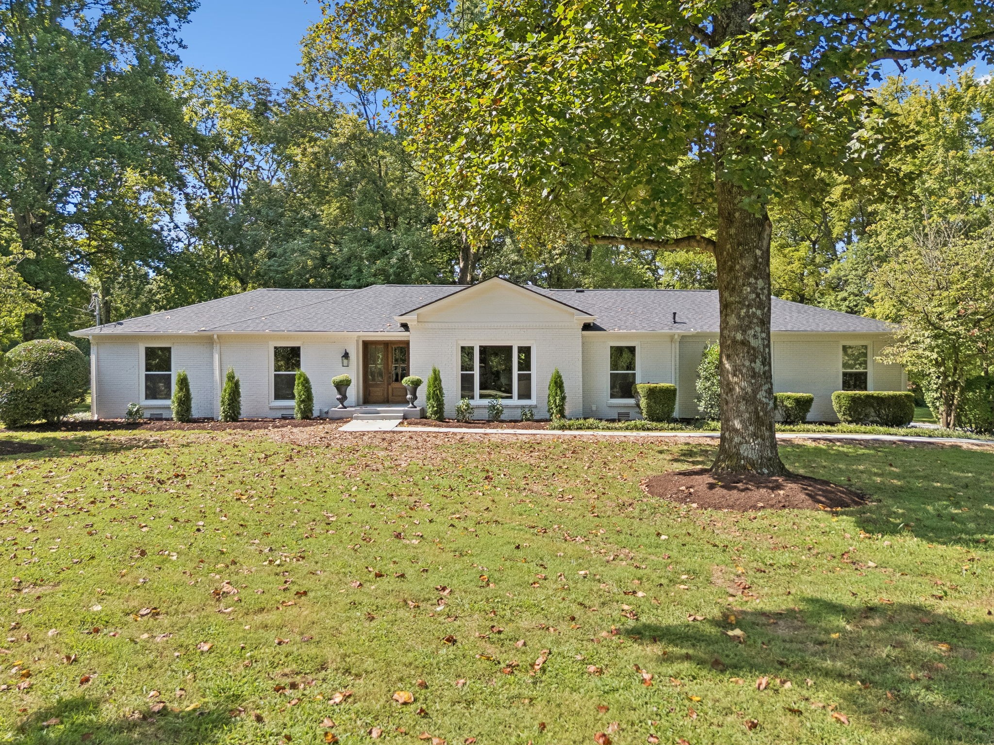 8113 Warner Rd — photo