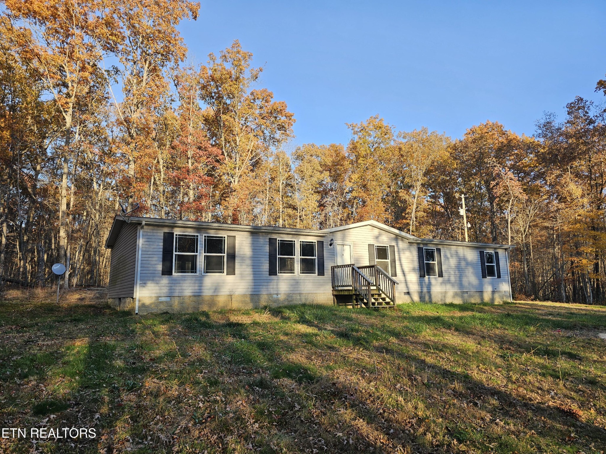 196 Red Hill Road, Sunbright, TN 37872 — photo 2