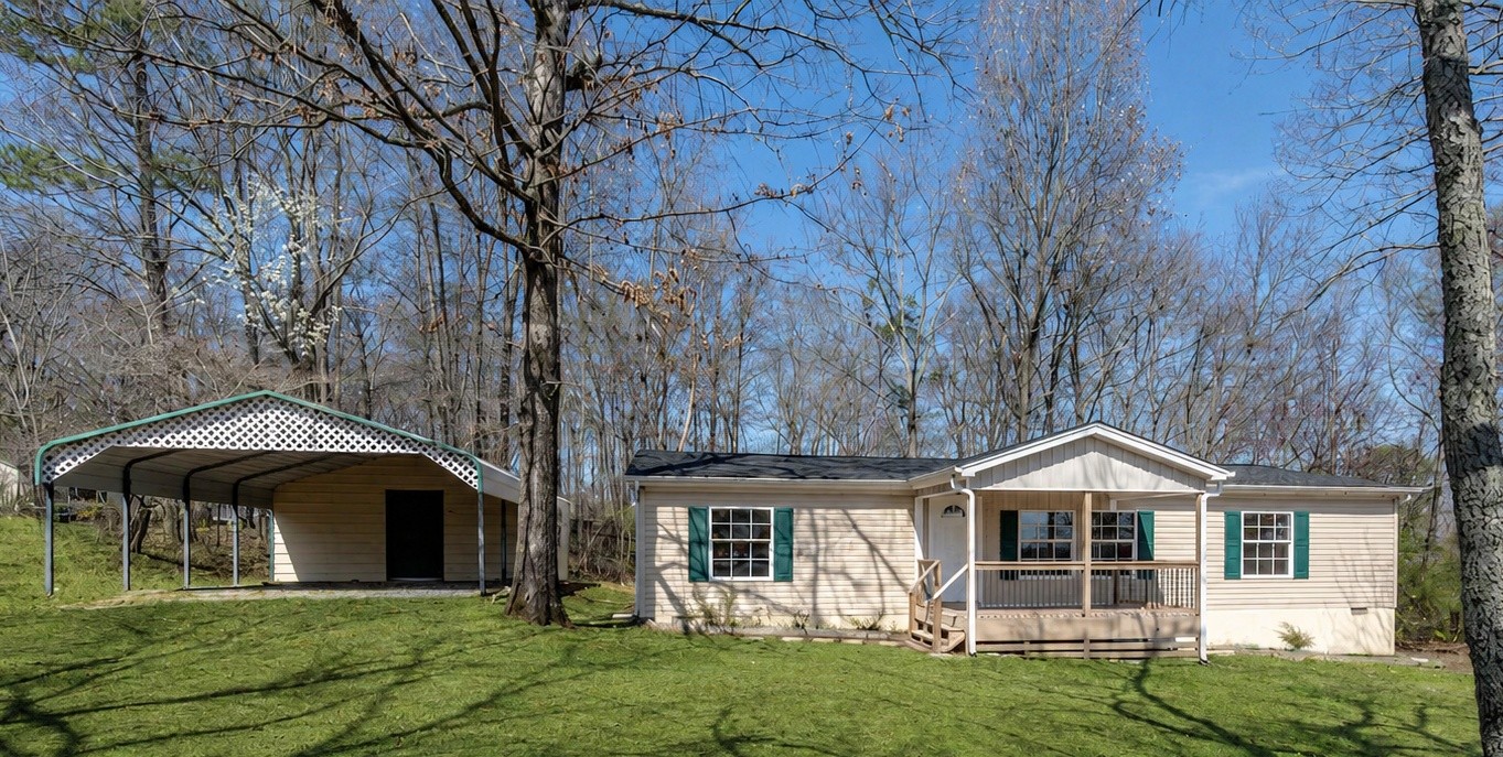 225 W Meadows Ln, NE — photo