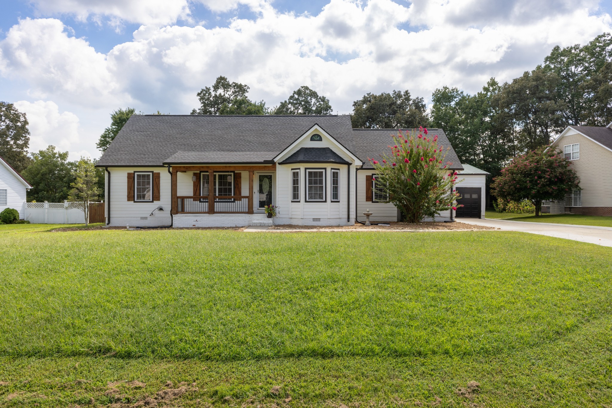 913 Indian Springs Cir — photo