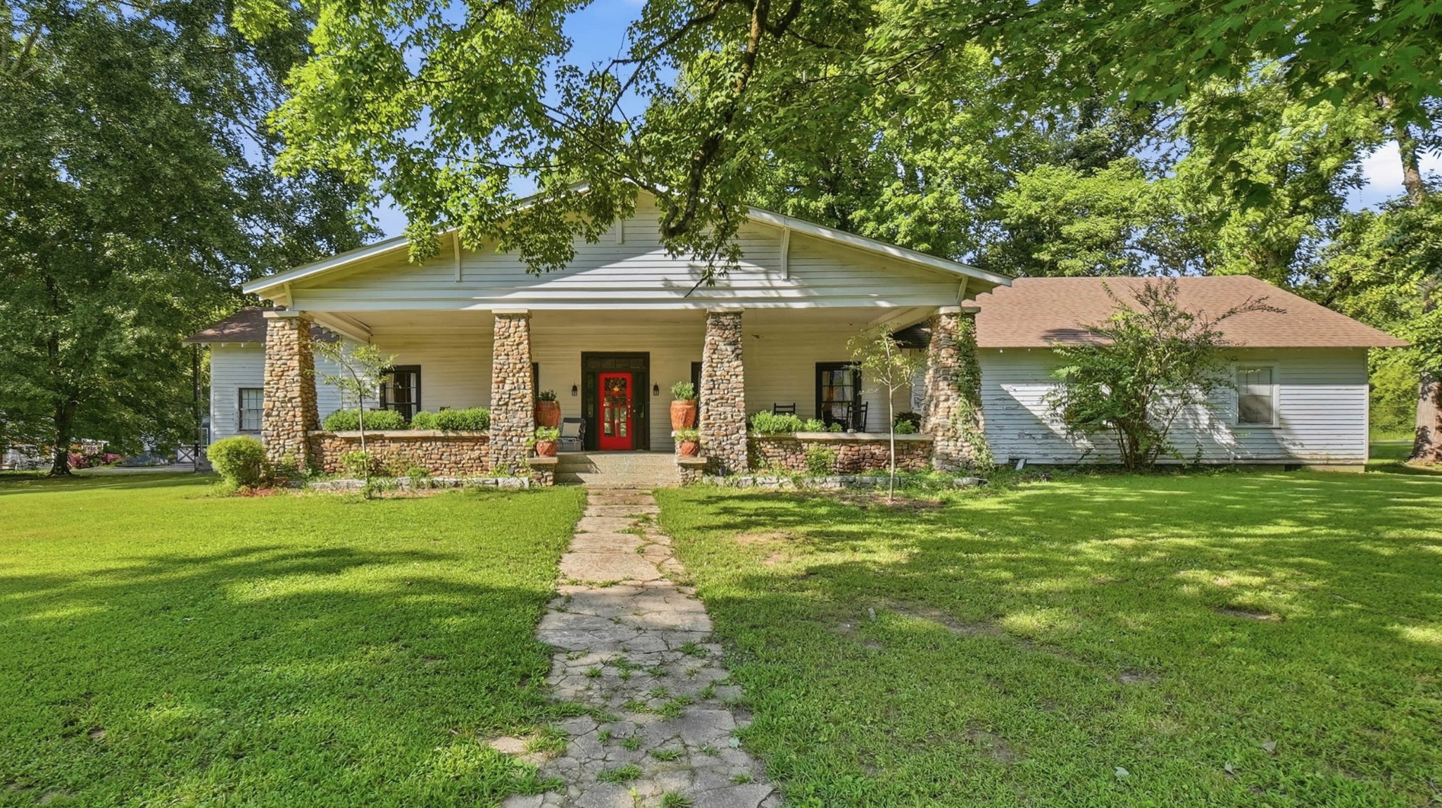 1190 Old Dixie Hwy — photo
