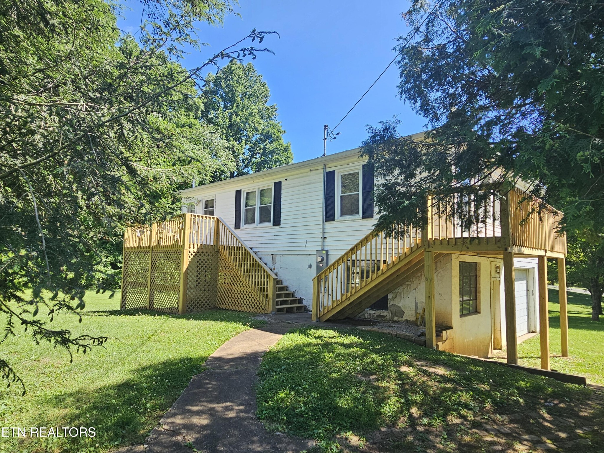 1345 Blockhouse Valley Road, Clinton, TN 37716
