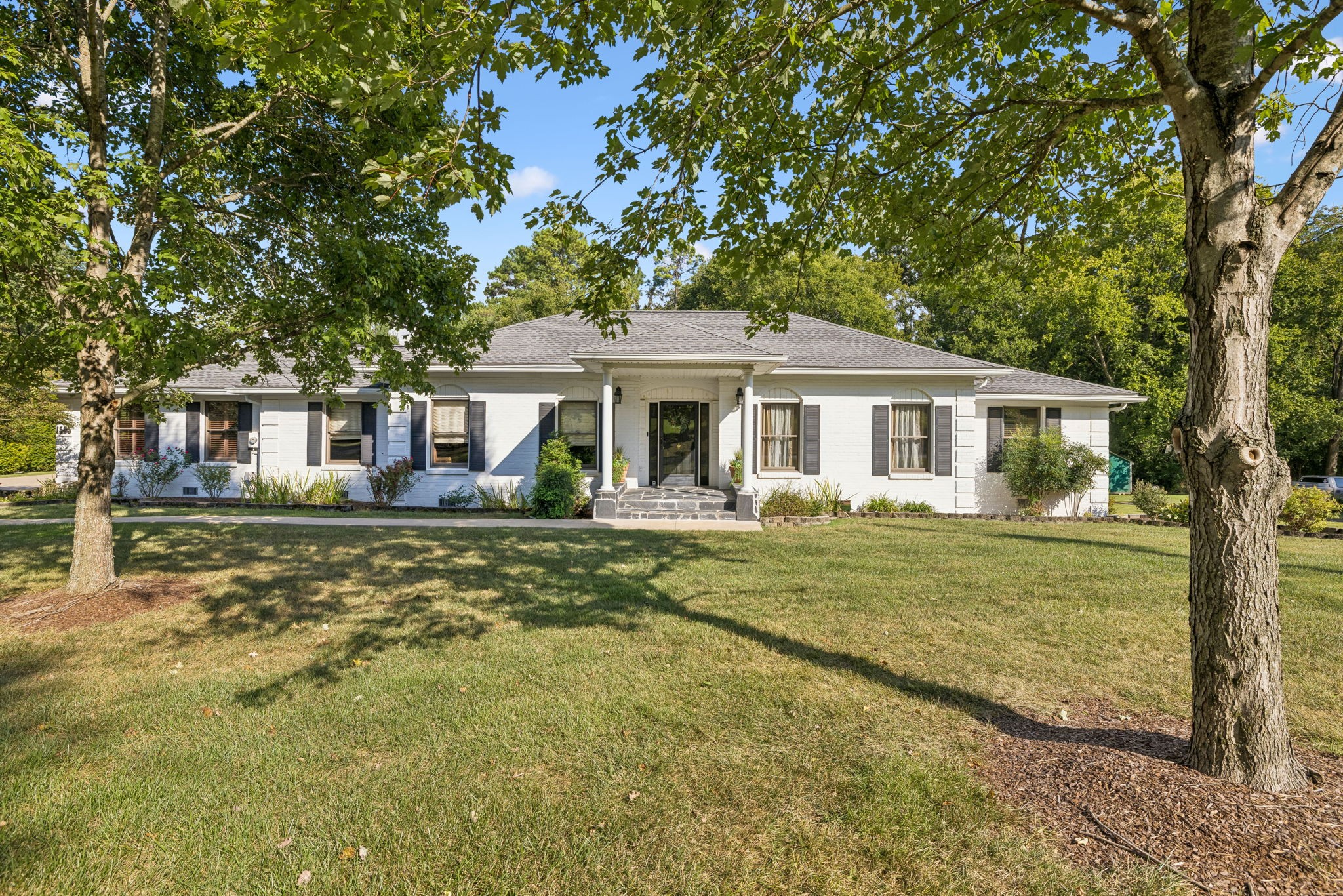 1505 Timberwood Dr — photo