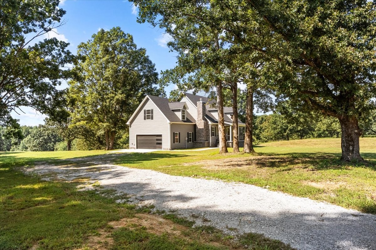 718 Darrell Rye Road, Erin, TN 37061