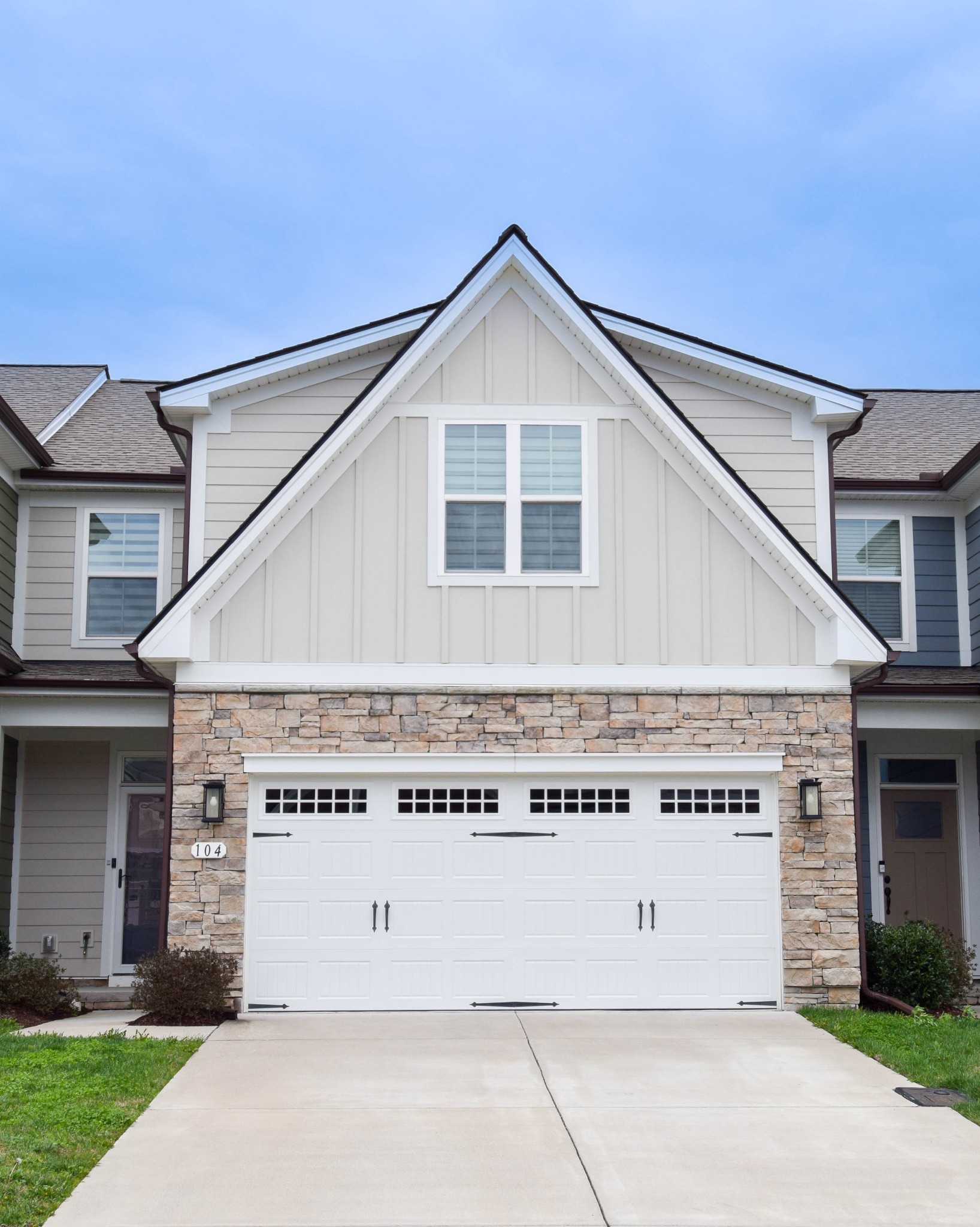 104 Great Falls Ct — photo
