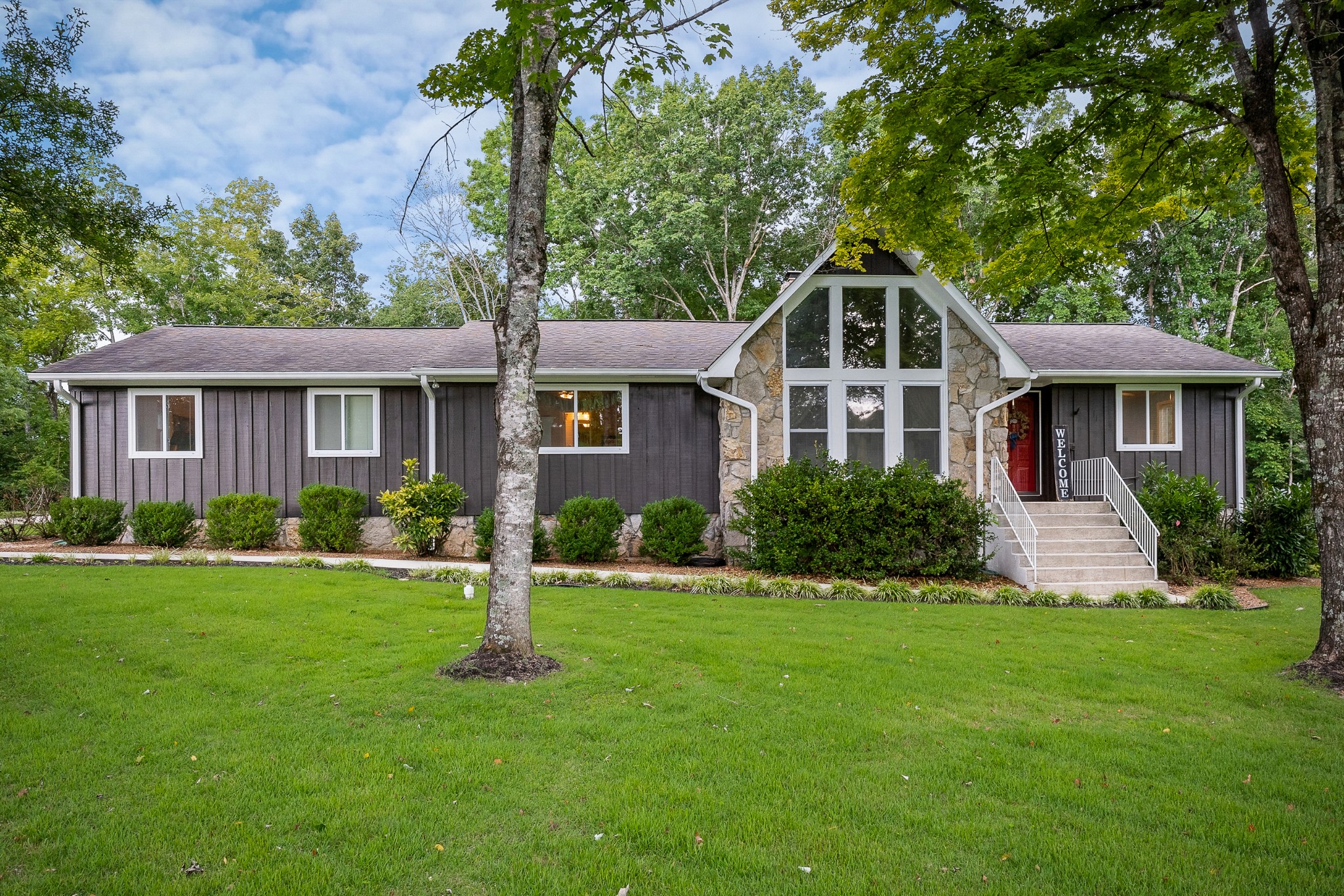 1485 Hillsdale Dr — photo