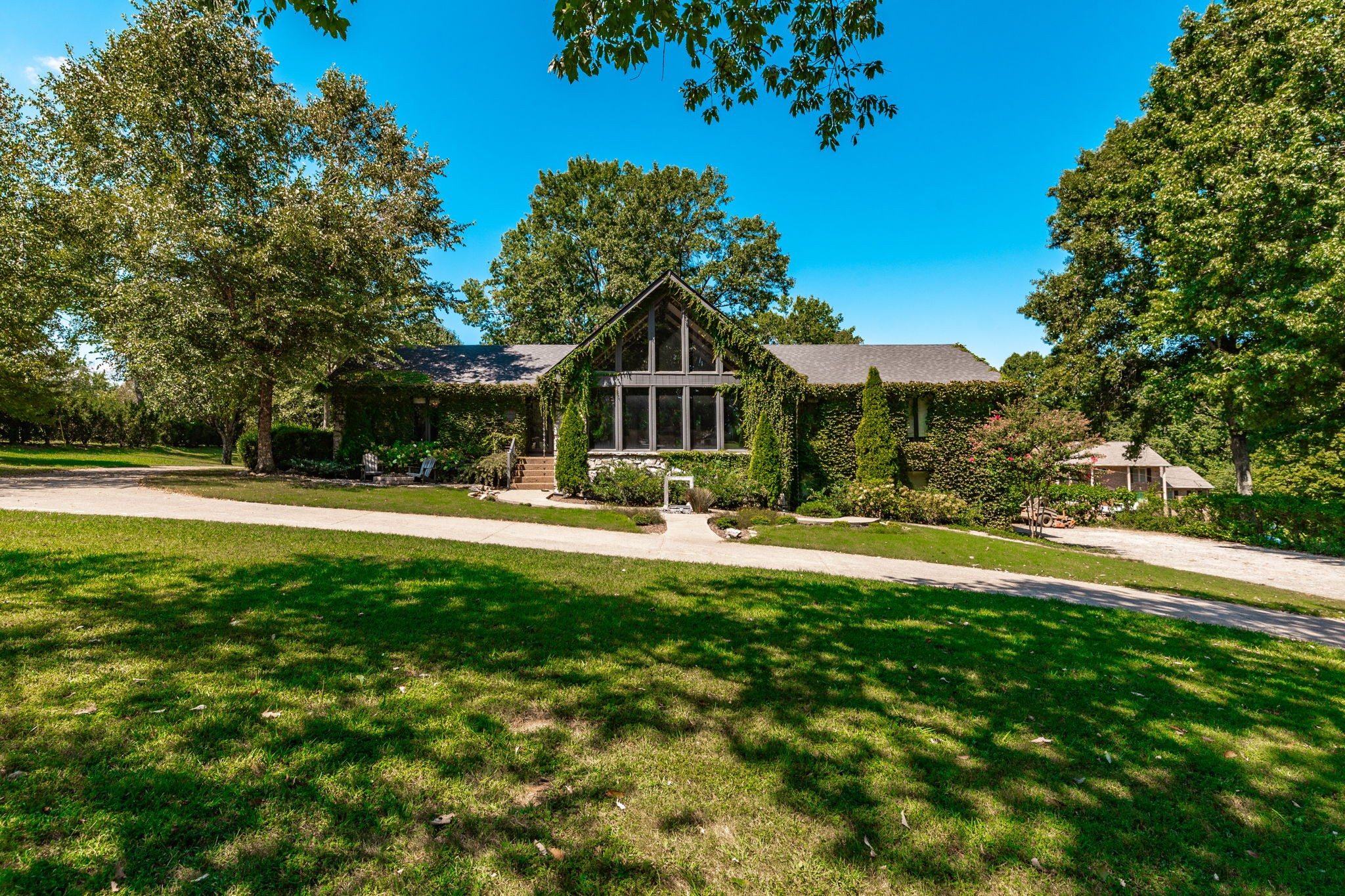 559 Forest Retreat Rd — photo