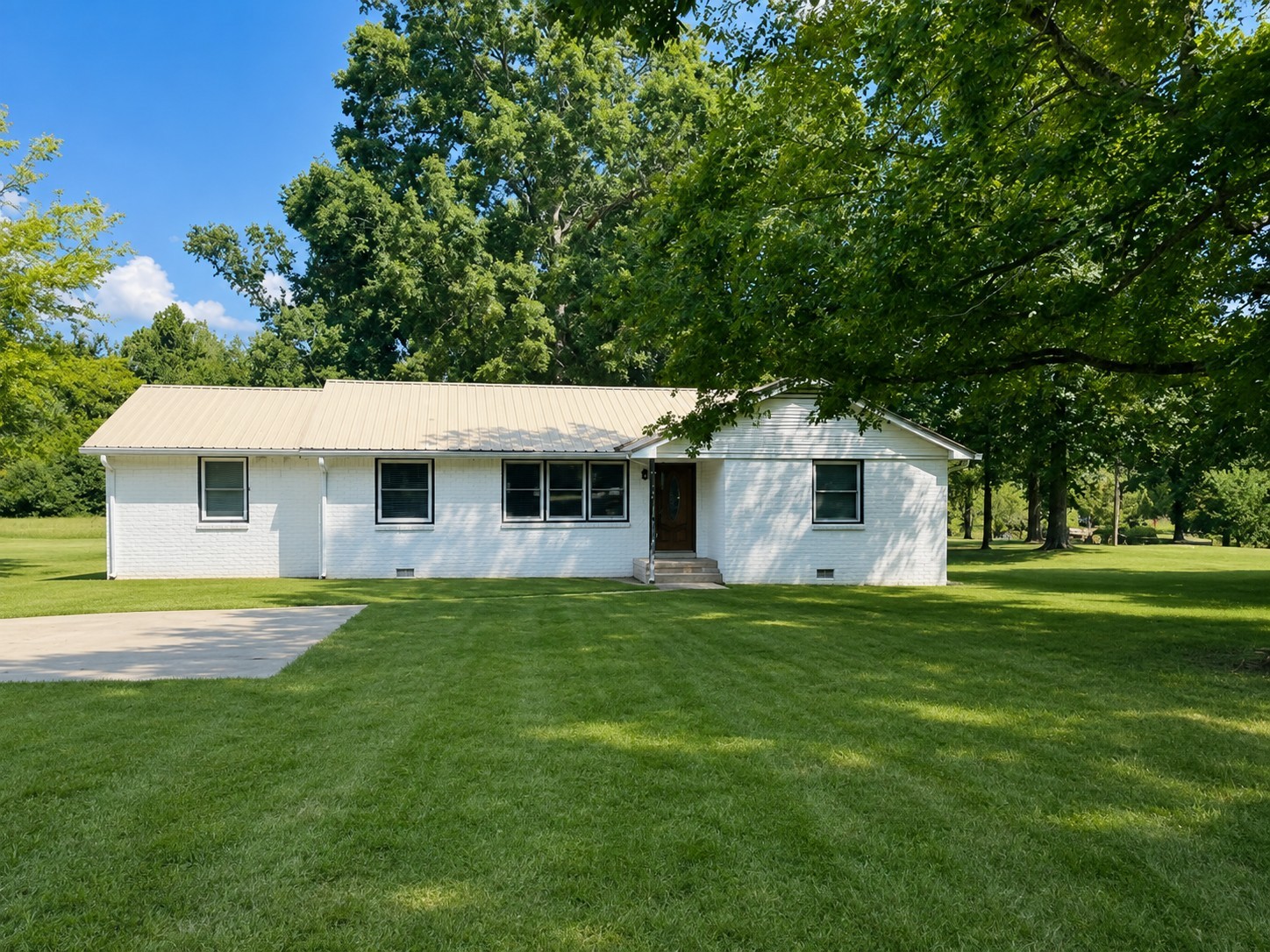 249 Indian Creek Dr — photo