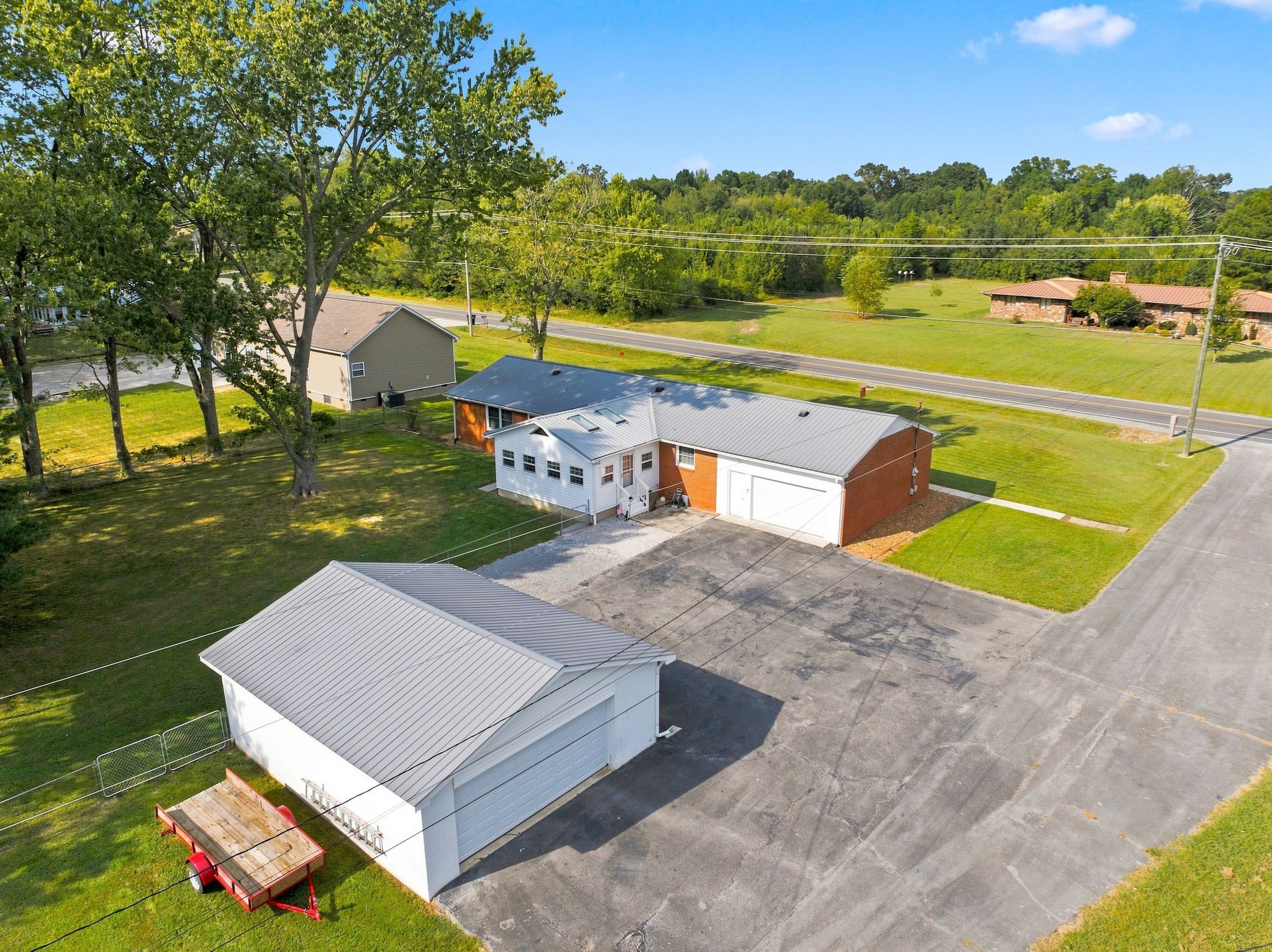 1408 Old Estill Springs Rd — photo