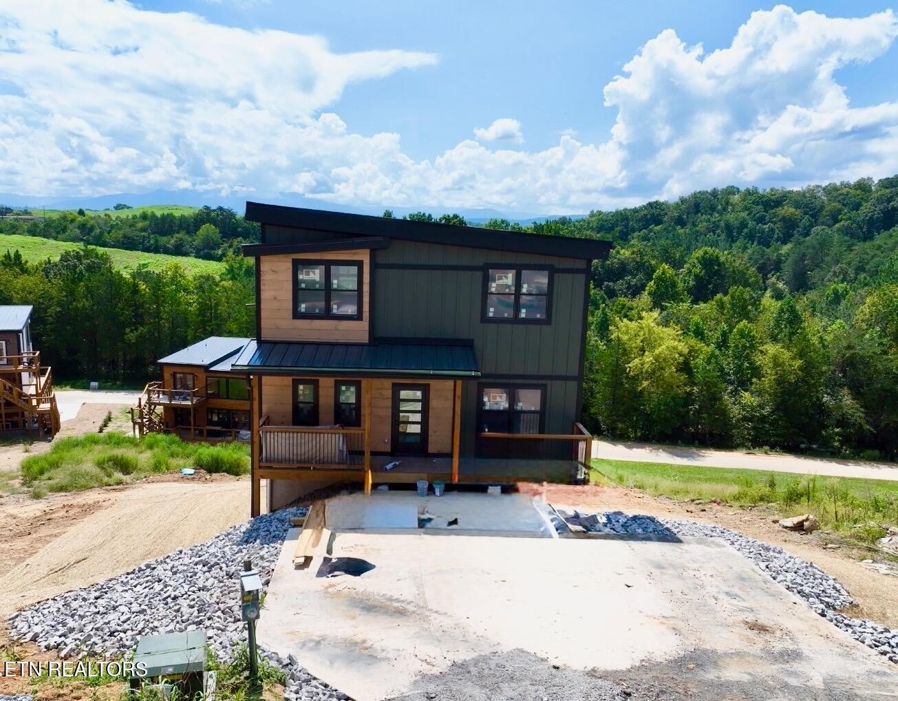 1587 Rainbow Ridge Way — photo