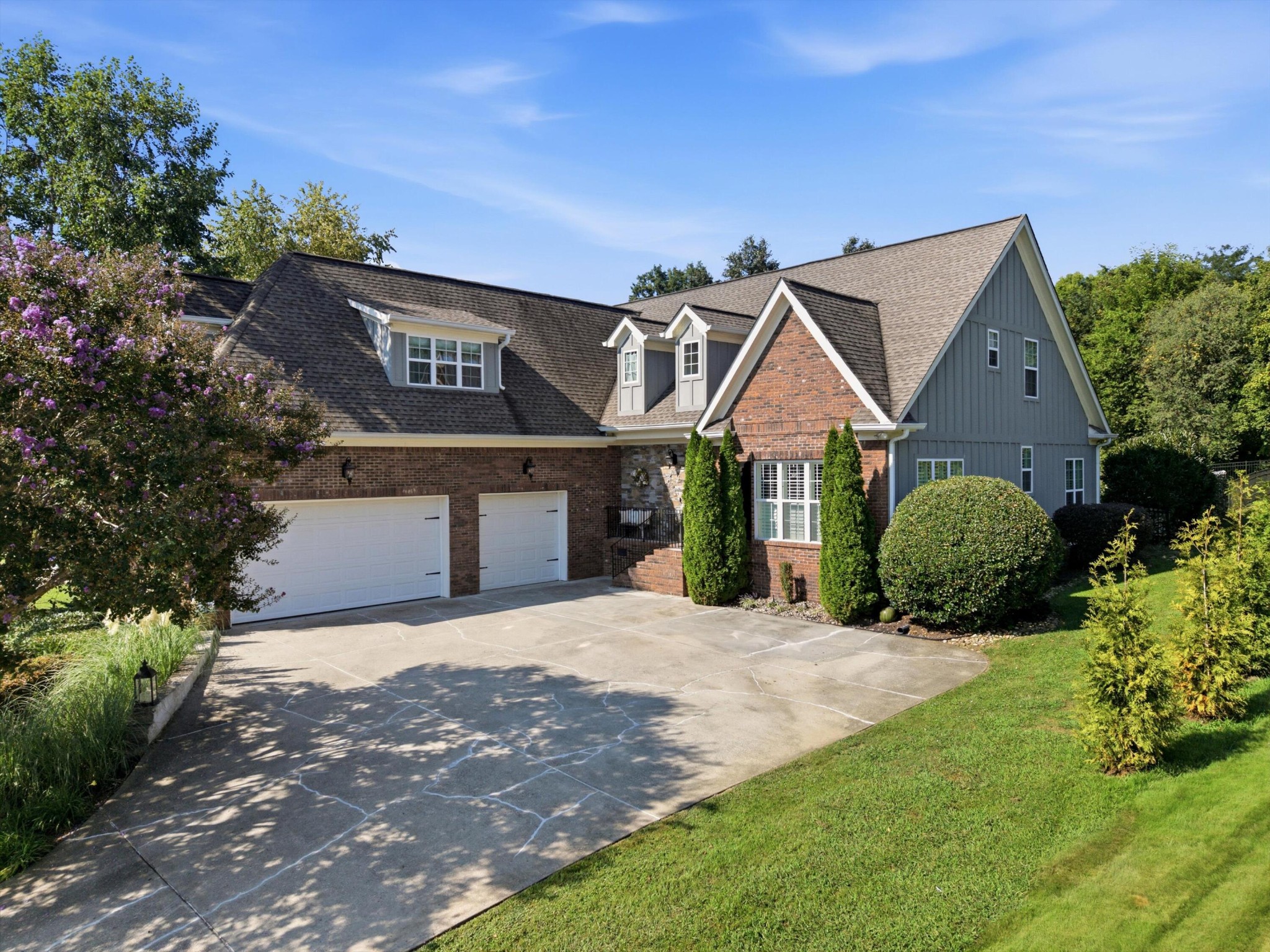 7345 Splendid View Drive — photo