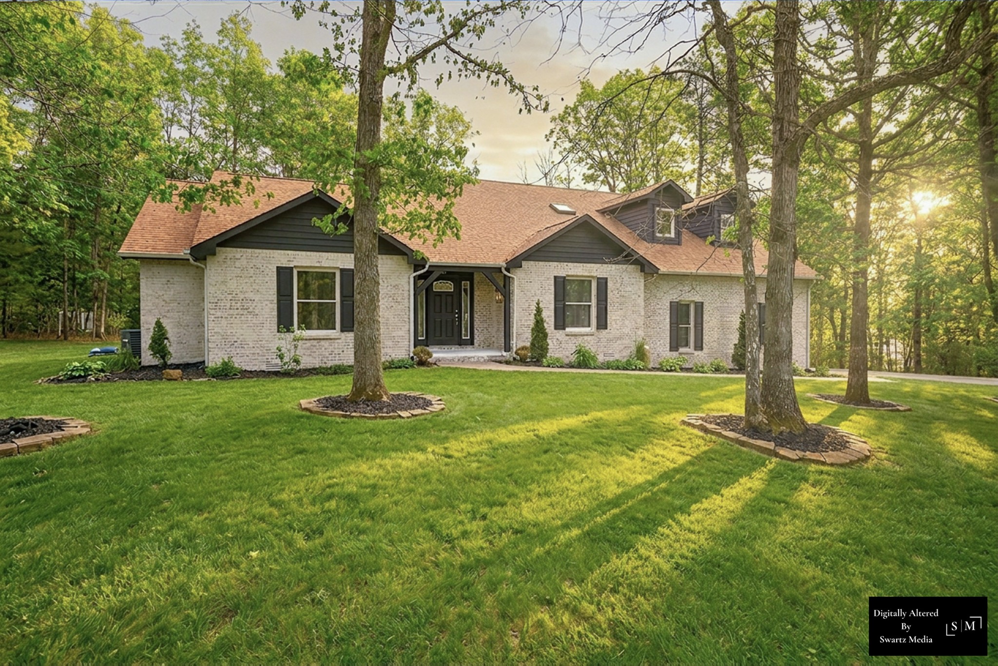 204 Meadowview Dr — photo