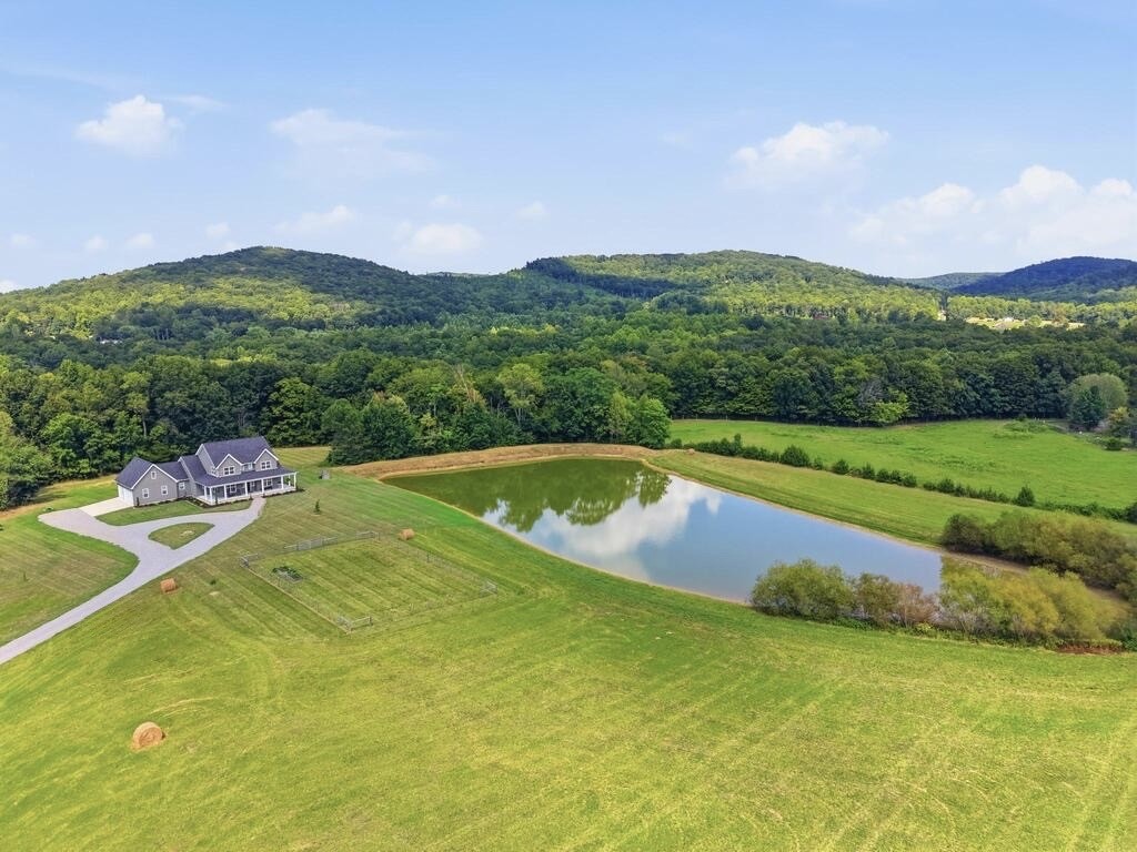 1692 Highland Mountain Rd — photo