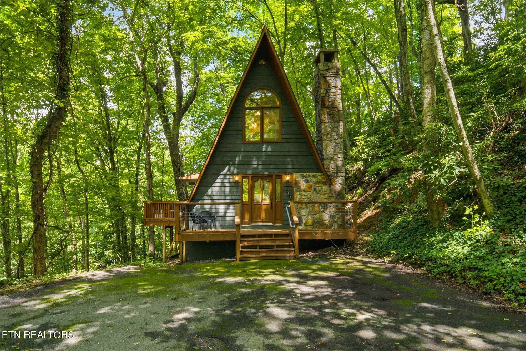 1215 N Baden Drive — photo