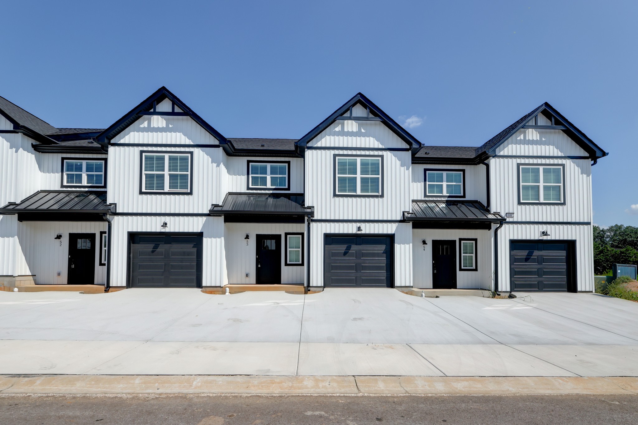 166 Sango Dr — photo