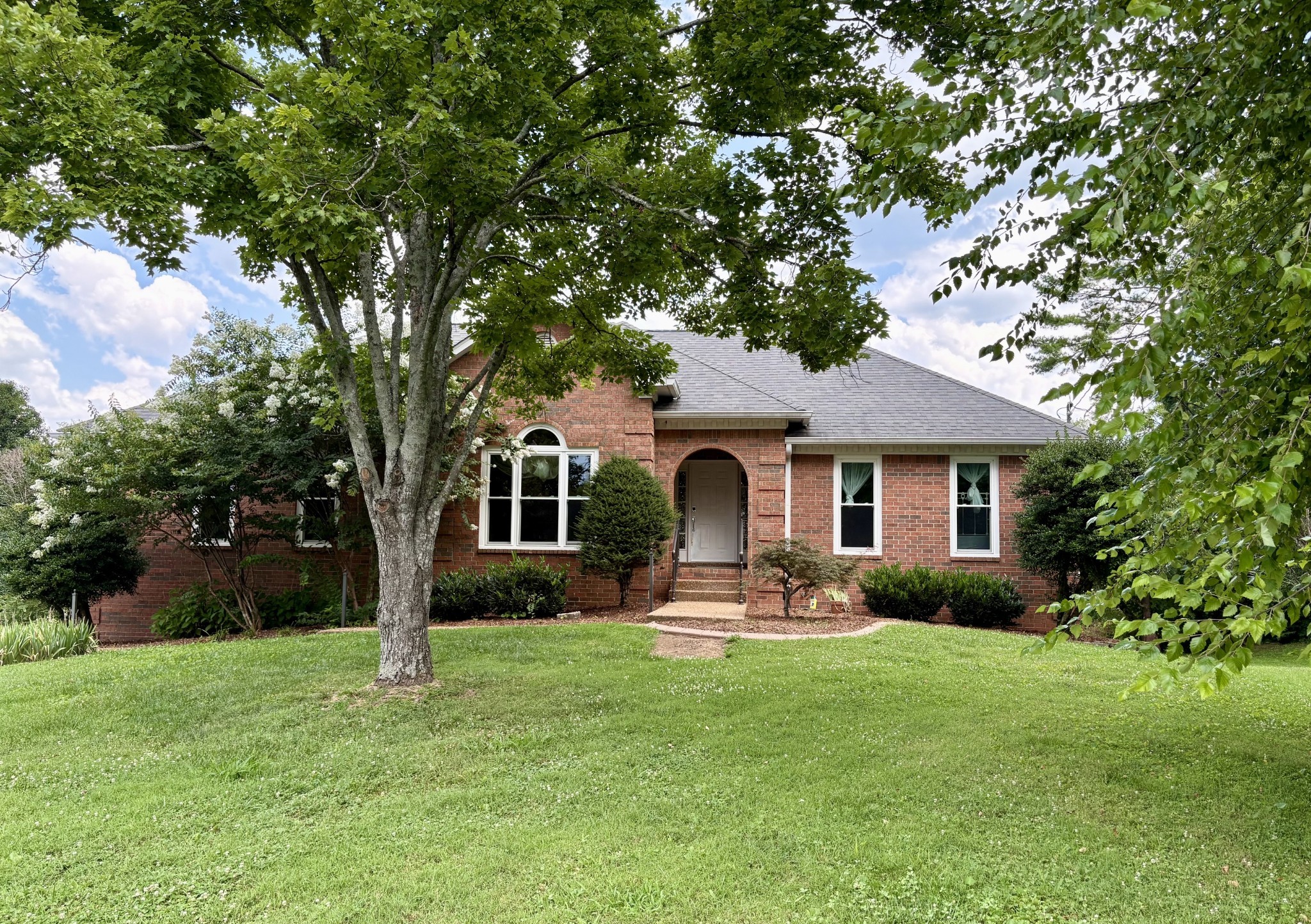 228 Cambridge Pl — photo