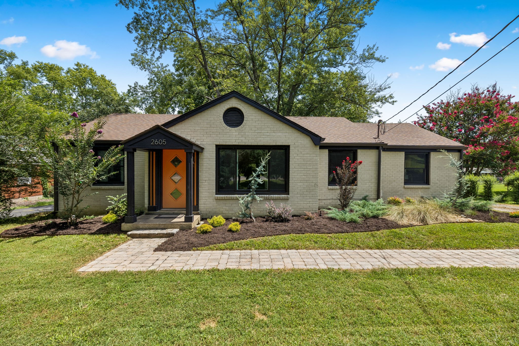2605 Brittany Ct — photo