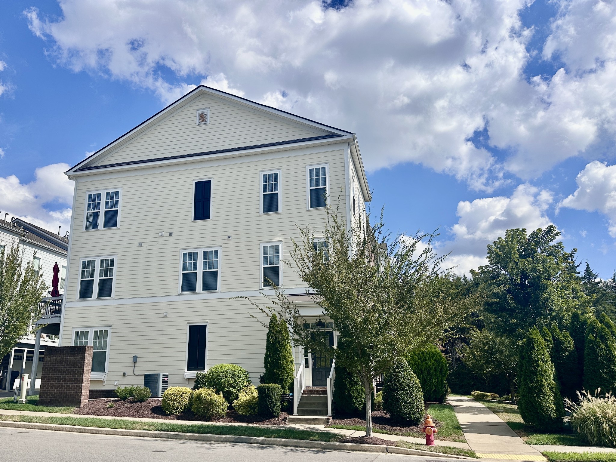 307 Kara Ln — photo