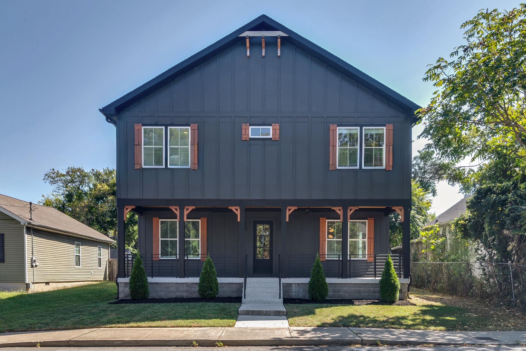 1902 12th Ave, N — photo