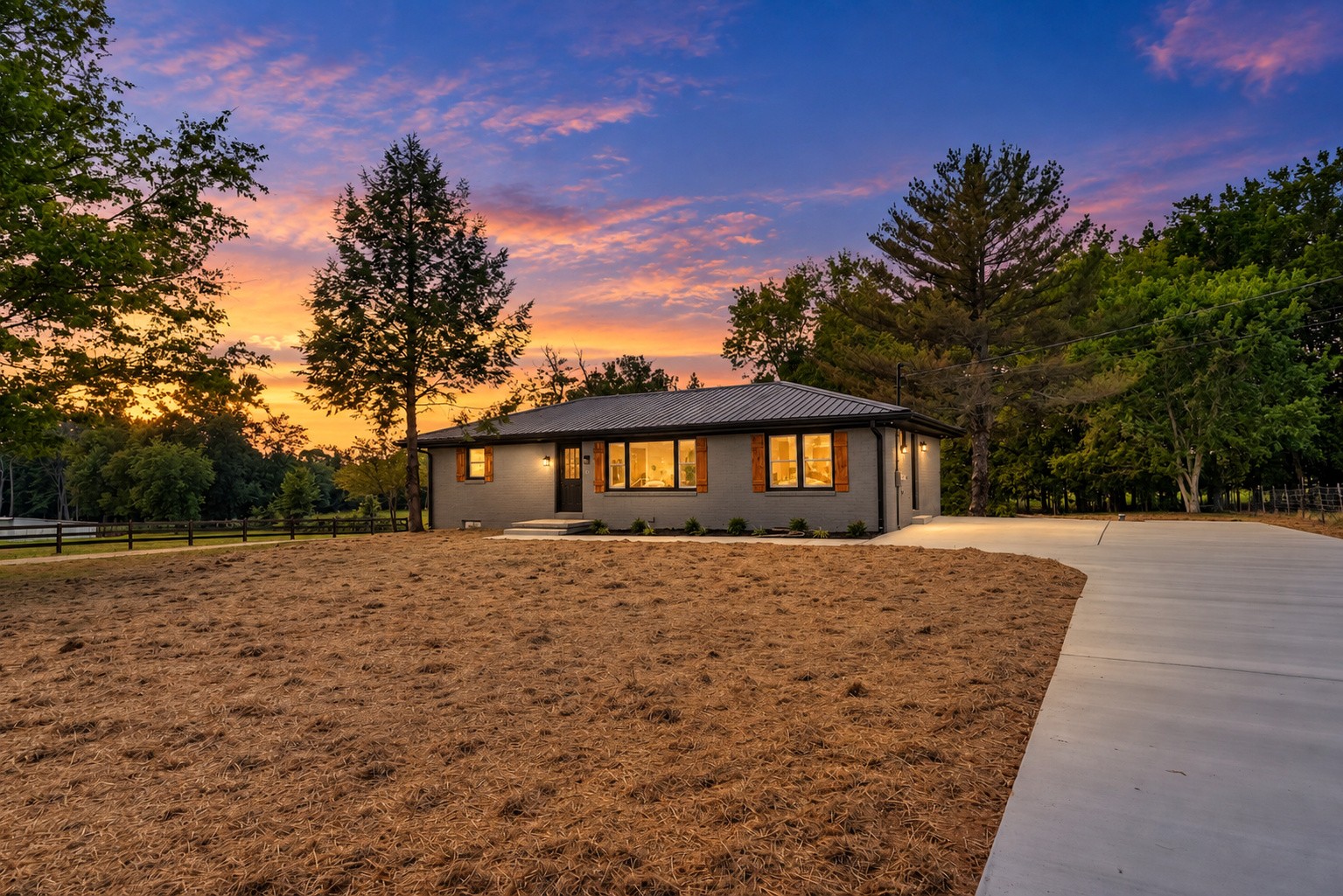 2039 Short Mountain Rd — photo