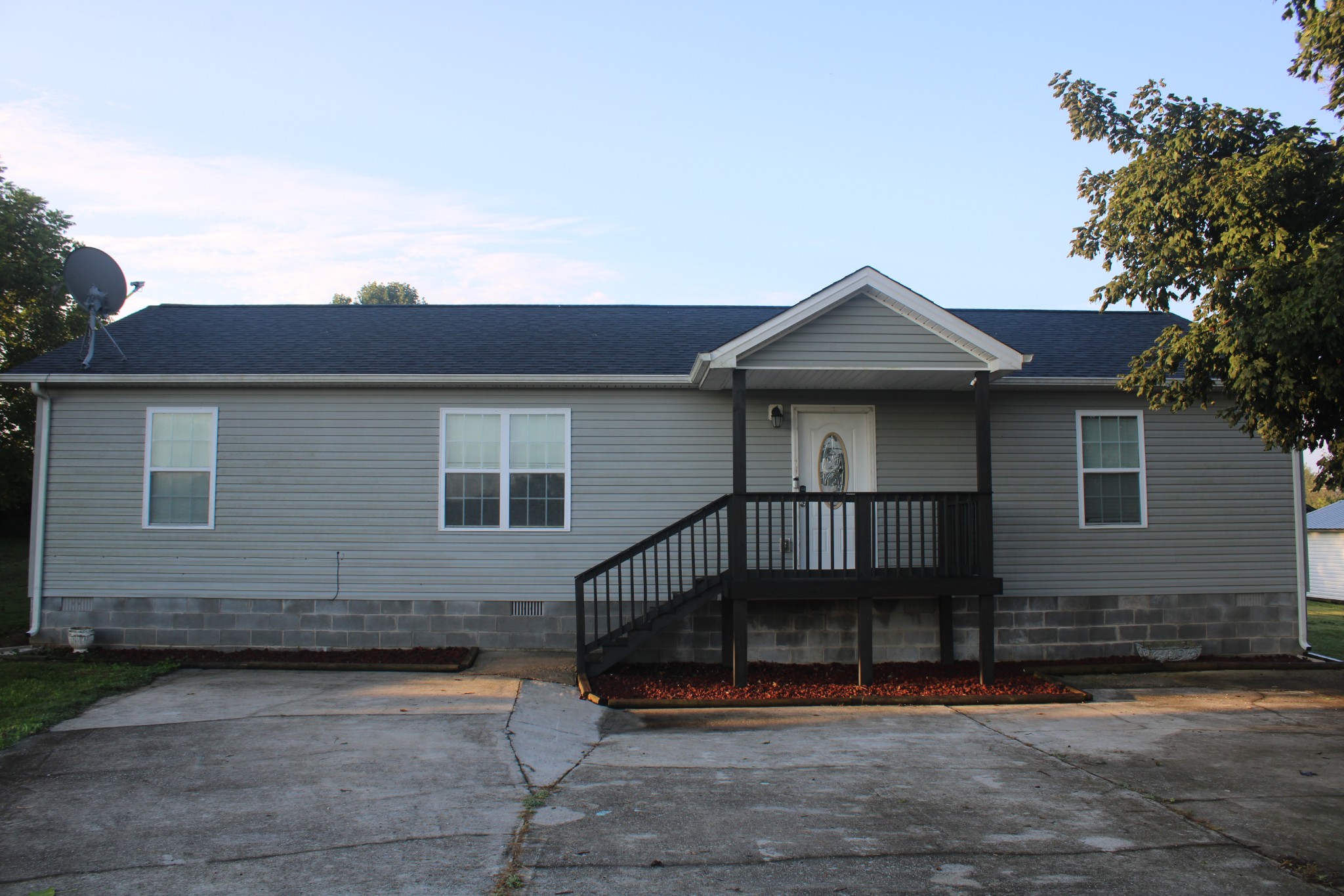 90 Allred Rd — photo