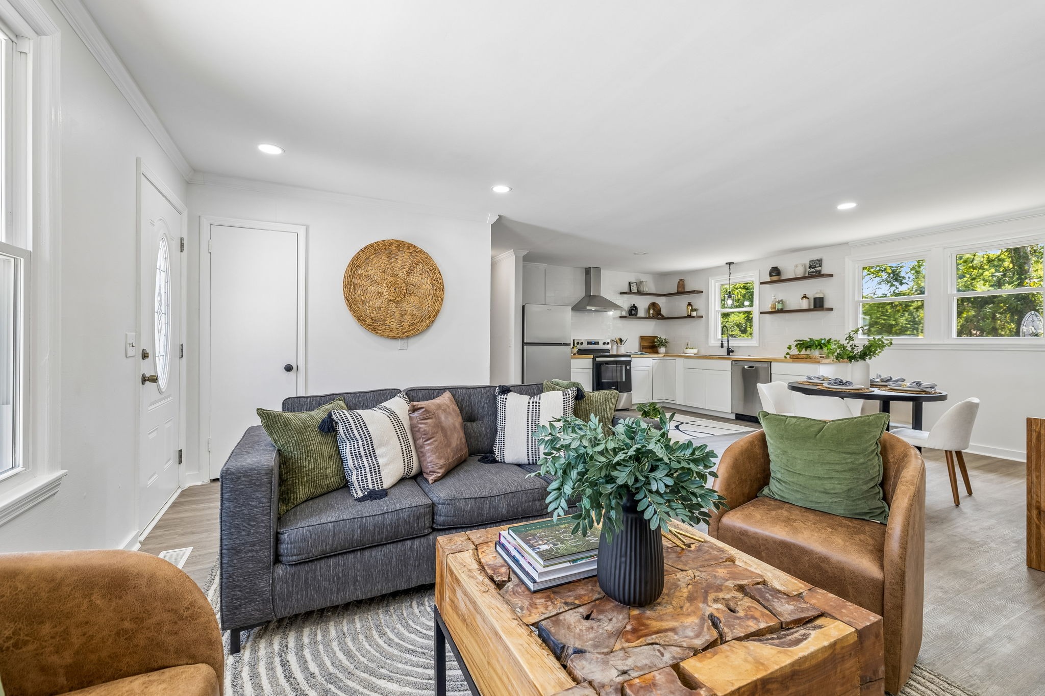 3133 Greggwood Dr — photo