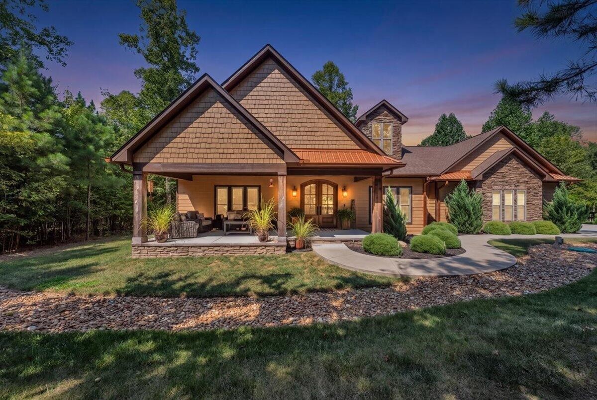 670 Cherokee Path — photo