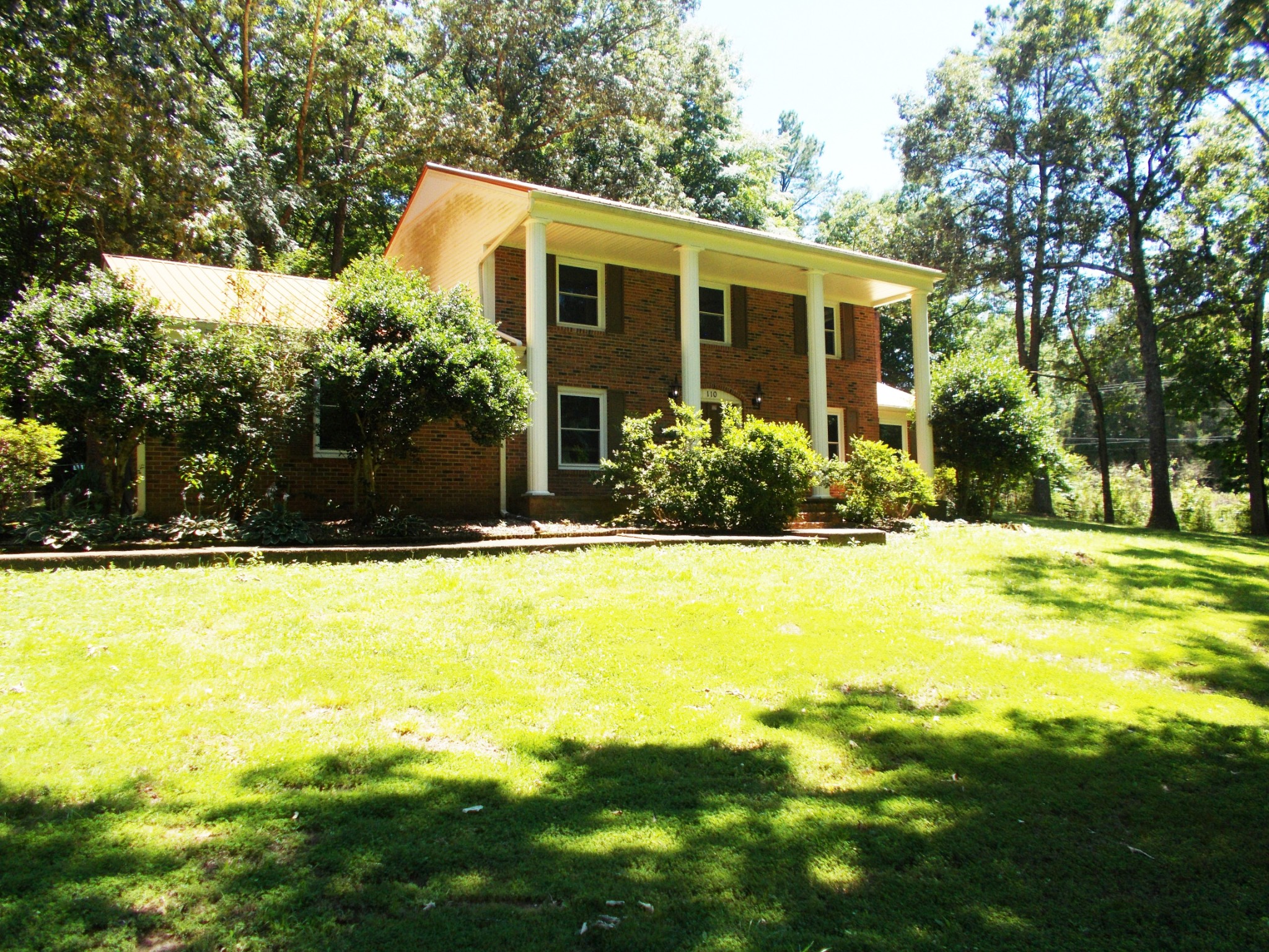 110 Asbury Cir — photo