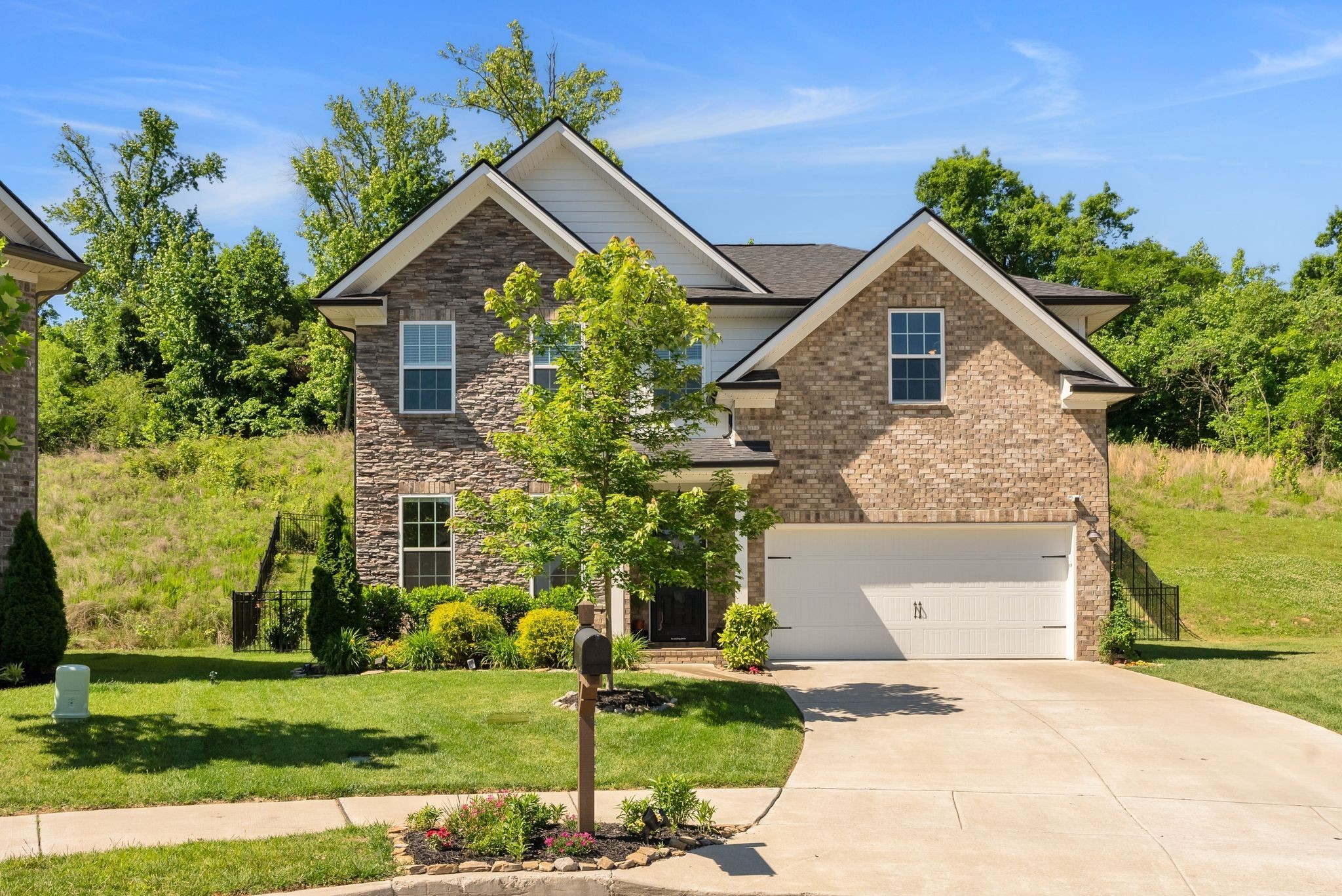 7908 Silver Oak Ct — photo