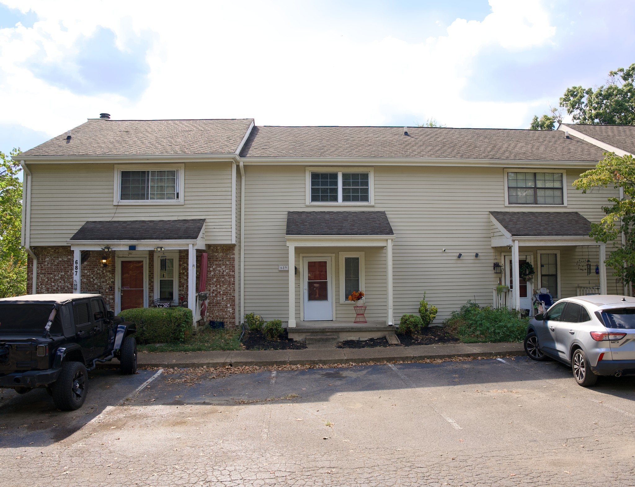 689 Longhunter Ct — photo
