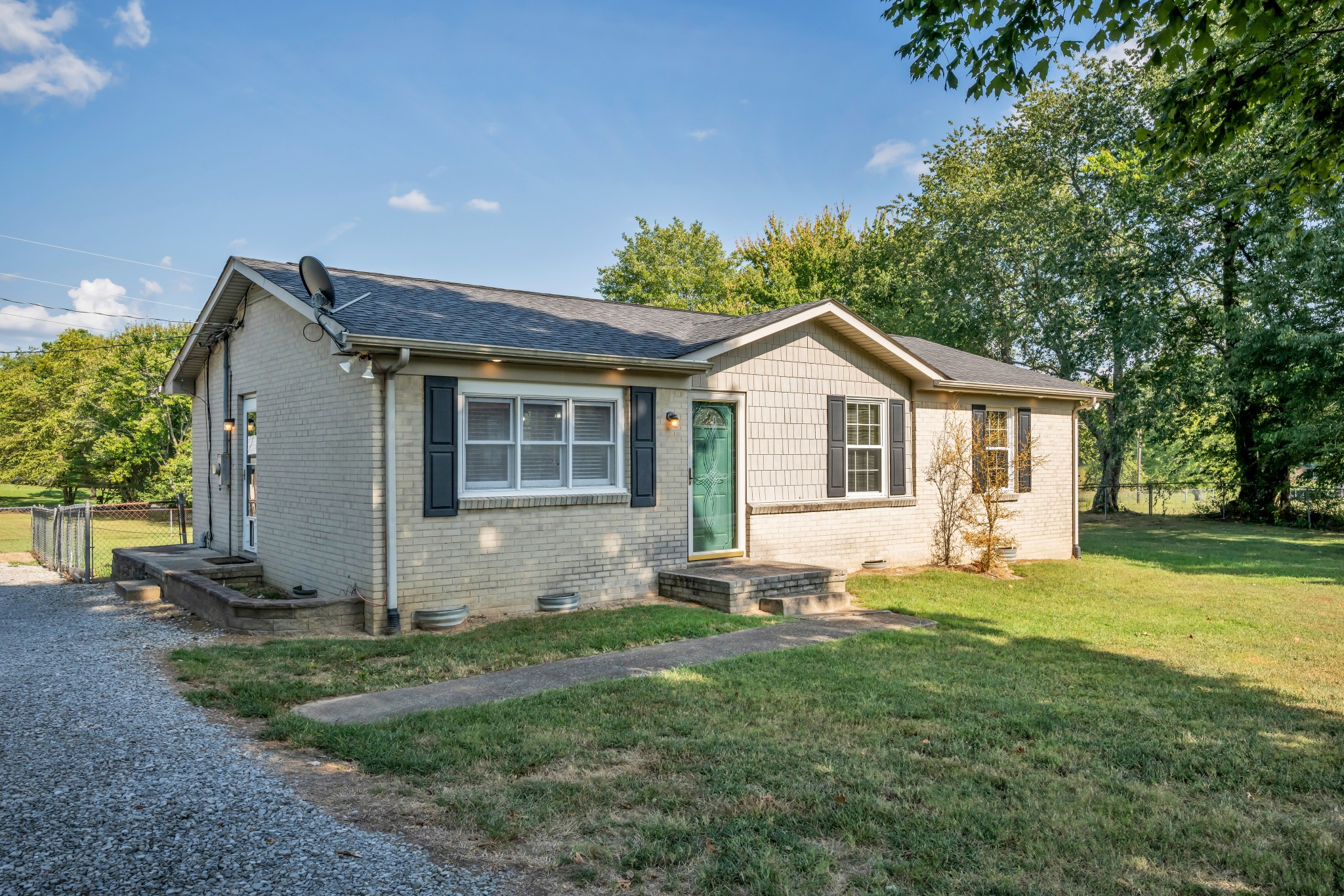 107 Reep Road, Dickson, TN 37055 — photo 2