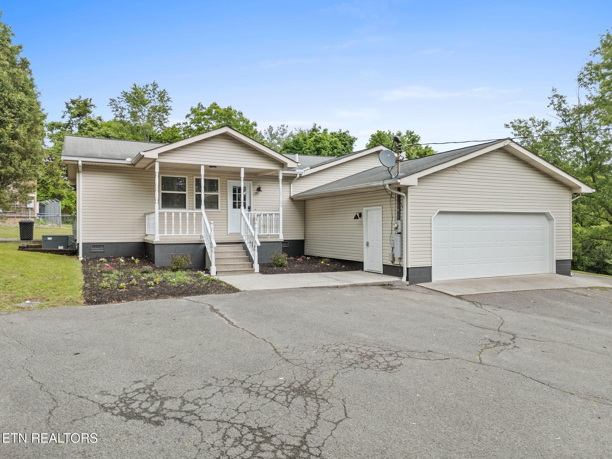 604 Reed Drive, Powell, TN 37849 — photo 3