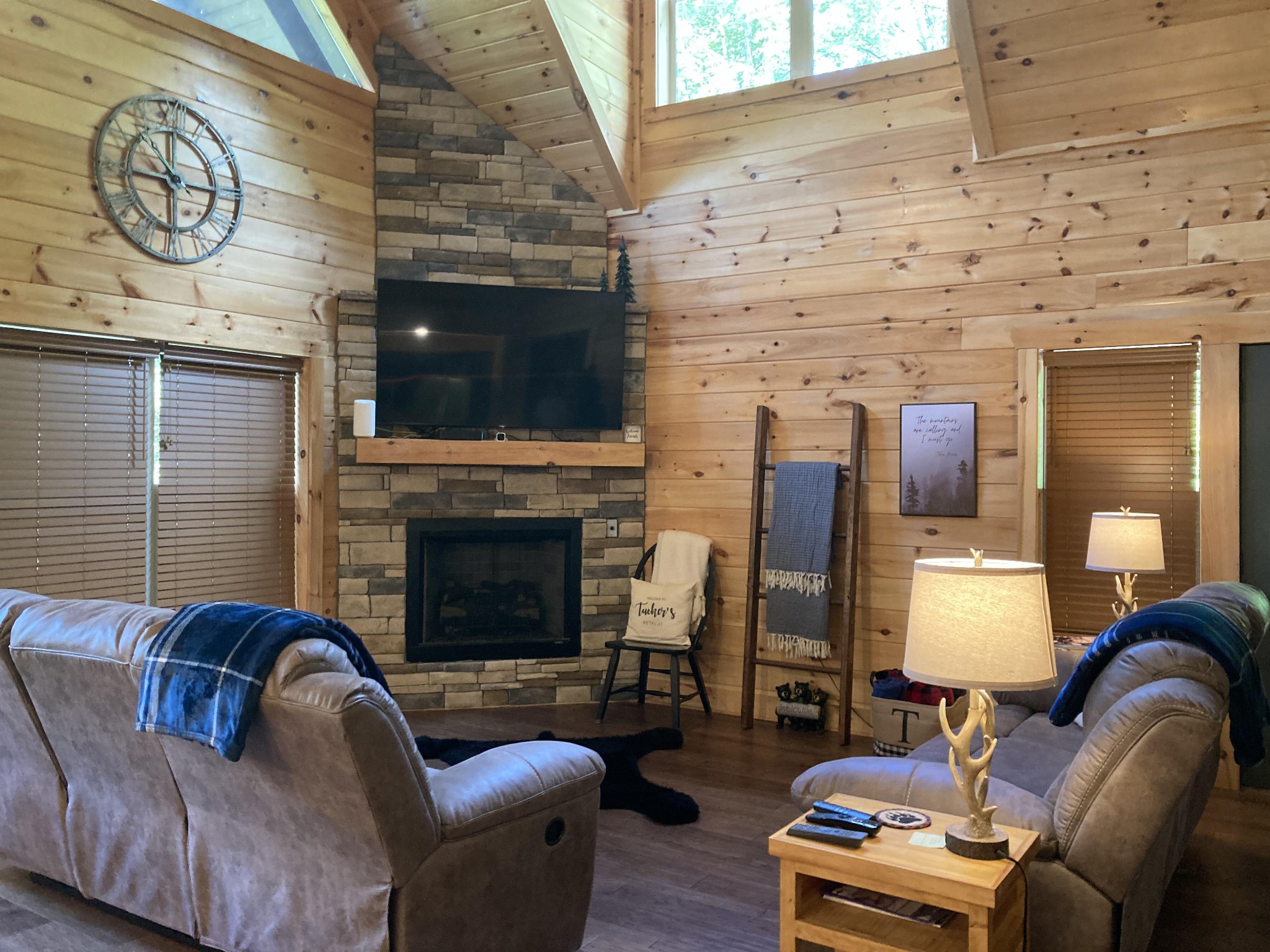 2809 Barefoot Pass Way — photo