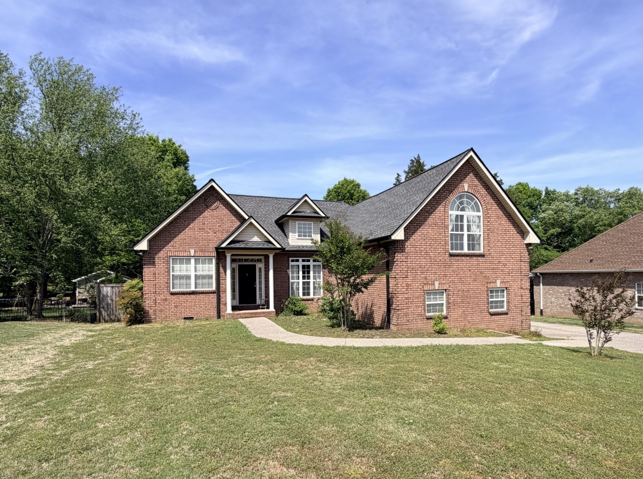 241 Quad Oak Dr — photo