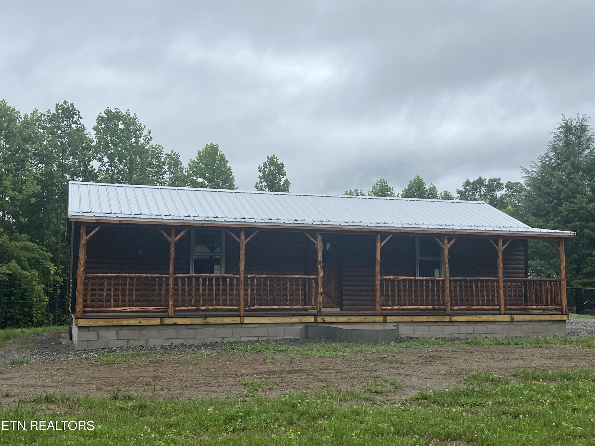 2240 Mt Pleasant Rd — photo