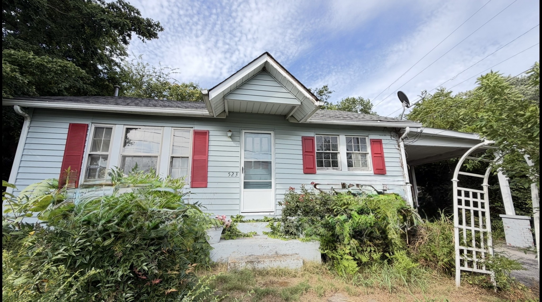 523 W Cherry St — photo