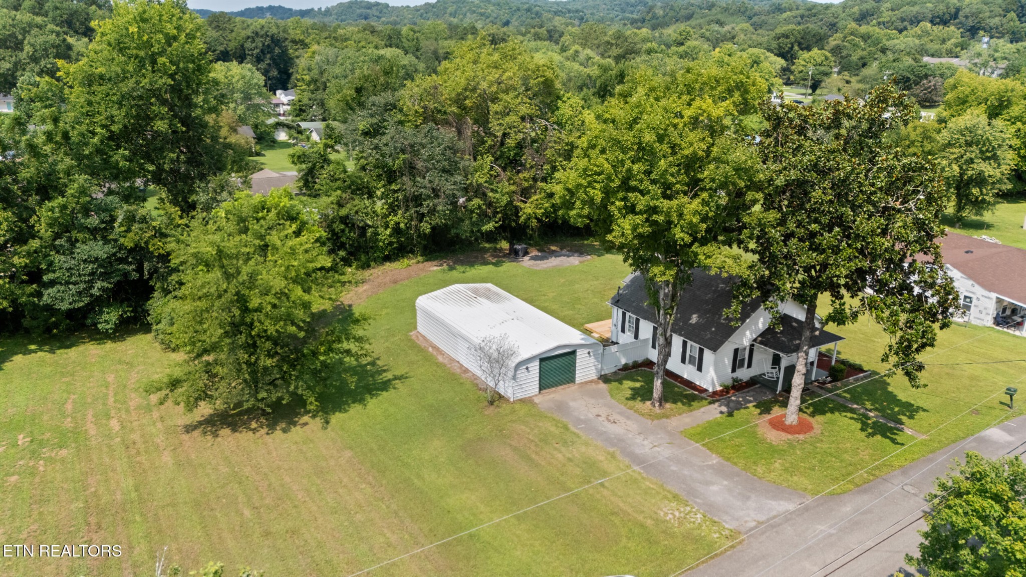 120 Shipe Road, Powell, TN 37849 — photo 2