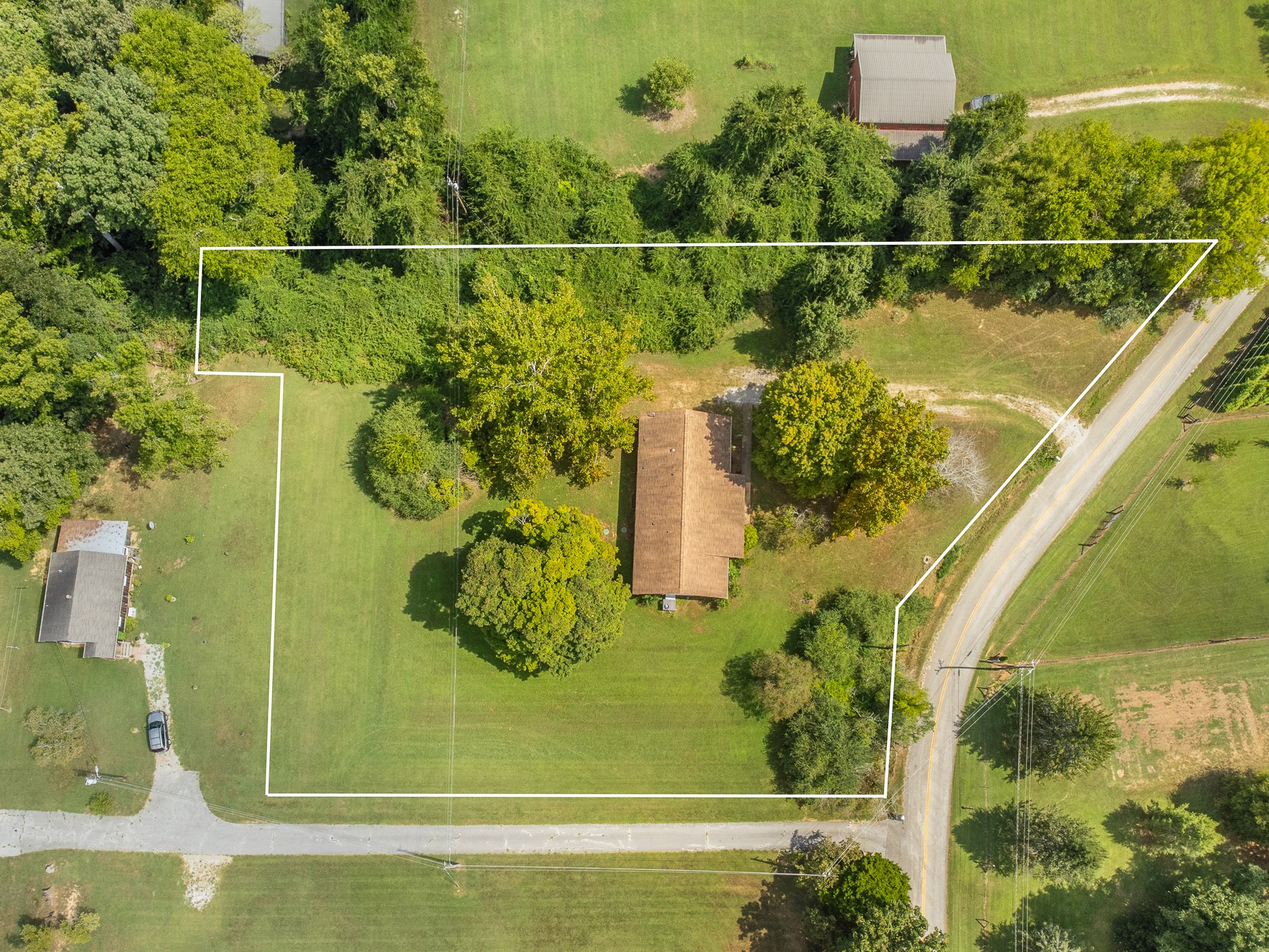 9403 Houston Ln — photo